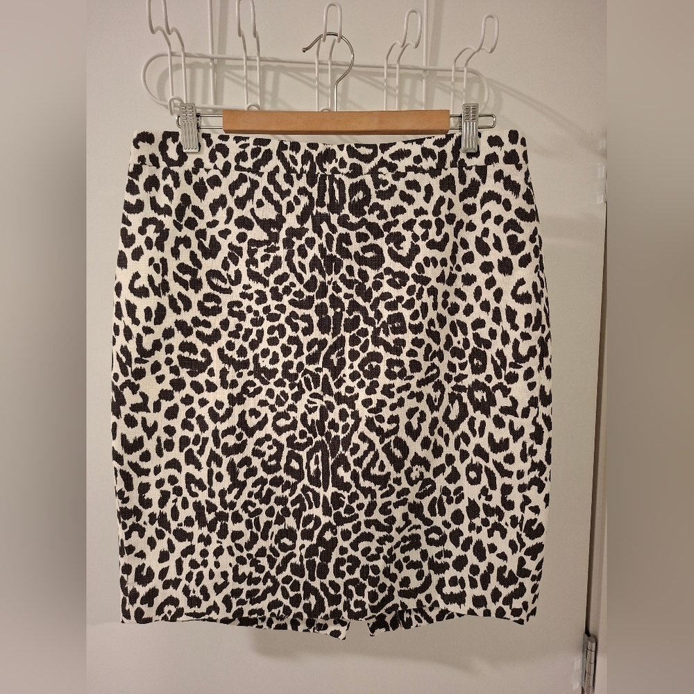 J. Crew Women's Black & White Leopard Print Pencil Skirt (US Size 10)
